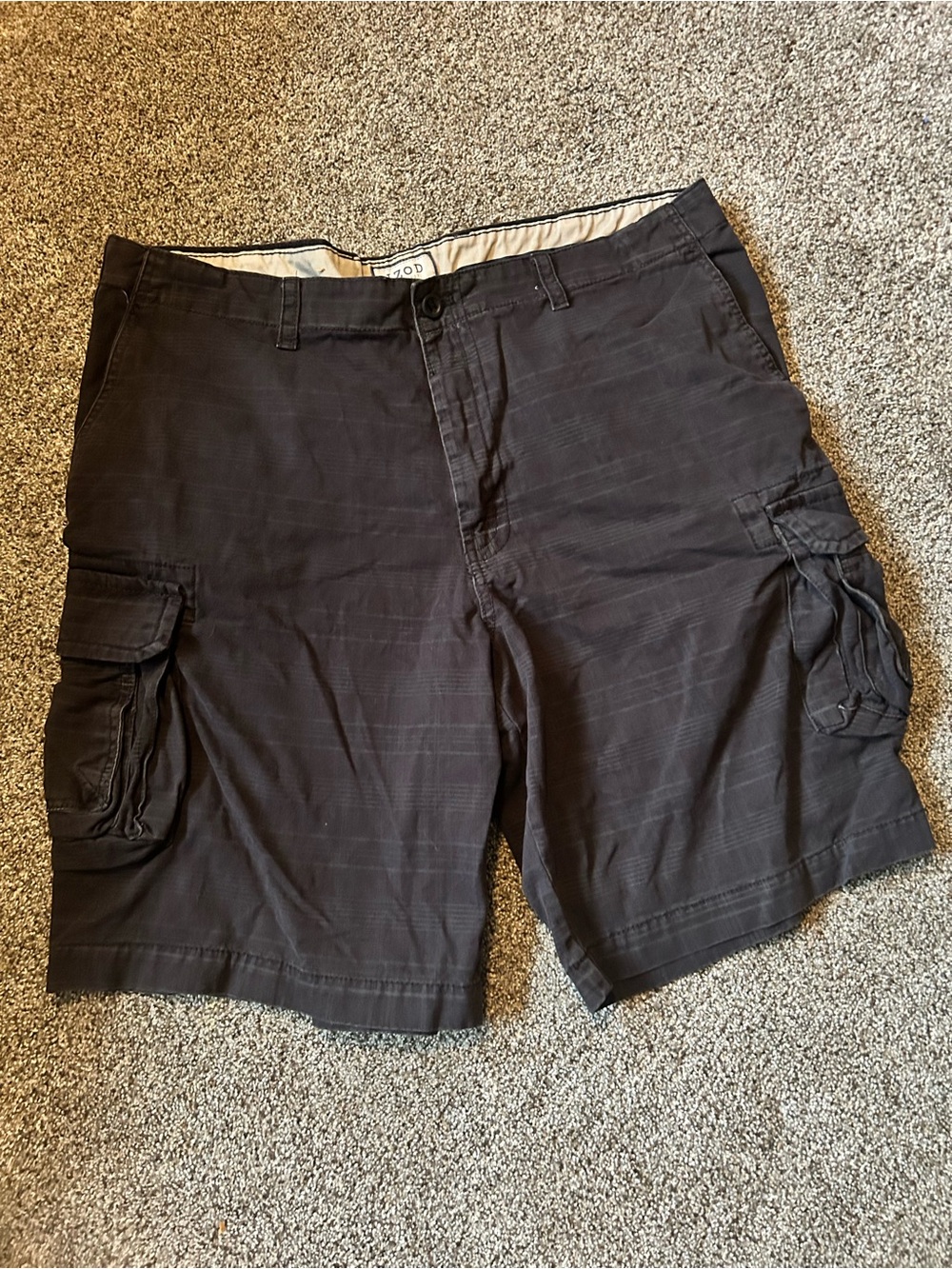 IZOD Dark Gray Men’s Cotton Cargo Shorts
